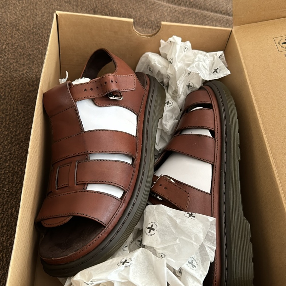 Dr.Martens Carolyn II in Oak US Size 9 Women’s Sandals